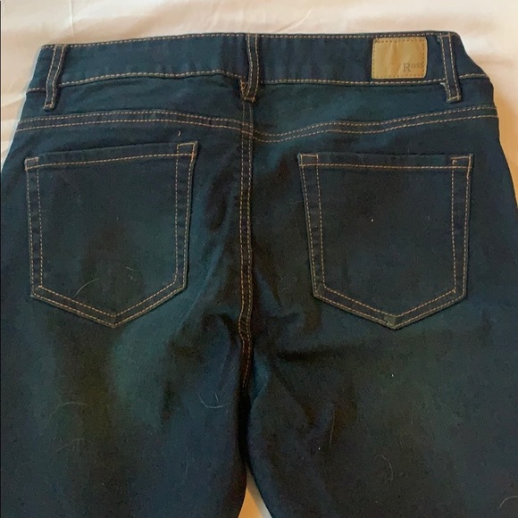 Bermuda Shorts - Picture 8 of 8